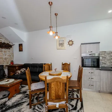 Lavanda Apartment Kastela